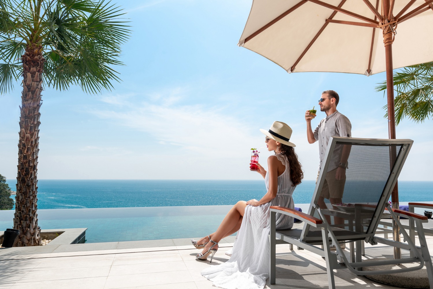 Dubai Mallside Apartment